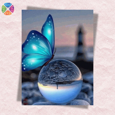 Butterfly on Glass Ball - Diamond Painting